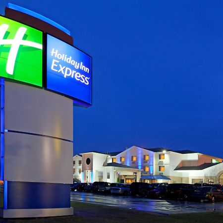 Holiday Inn Express Hotel Pittsburgh-North/Harmarville By Ihg Exterior foto